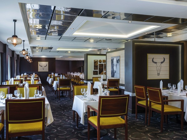 Marella Cruises Marella Explorer 2 Surf & Turf Steakhouse Interior ©Ben Waller.jpg
